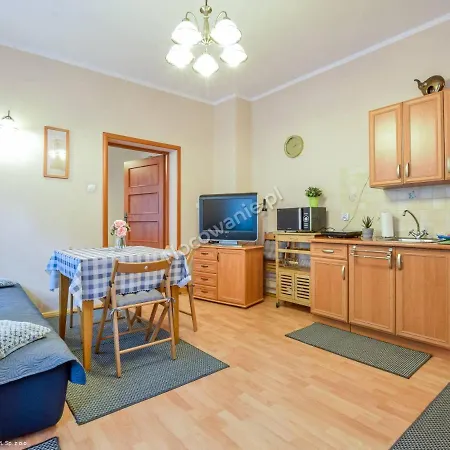 شقة Apartament Przy Wangu كارباش